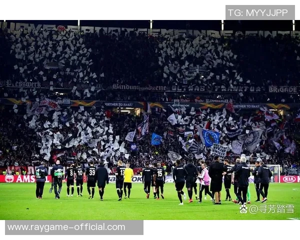 国王杯激战尤文图斯逆转曼联神扑成比赛转折点引爆全场热情