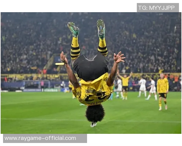 欧联杯惊心动魄多特蒙德逆转波尔图红牌事件引发全场热议