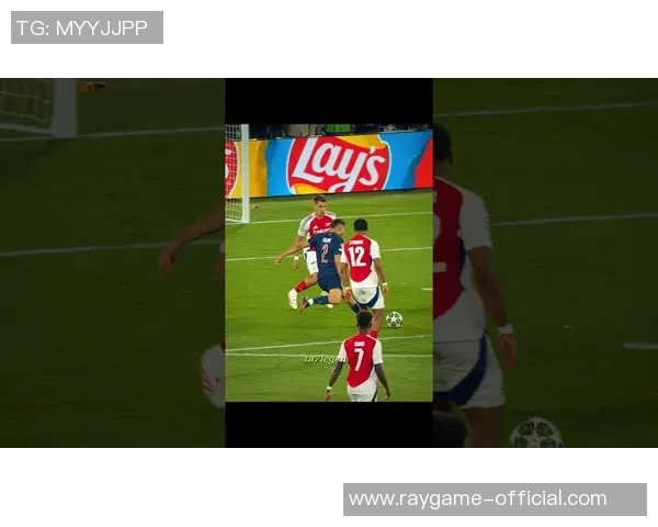 意甲激战阿森纳与巴黎圣日耳曼平局战术解析与精彩瞬间回顾